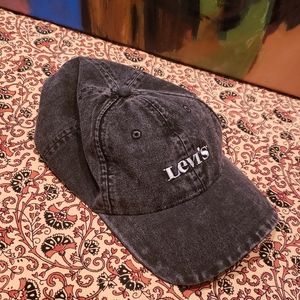 Levis Hat Cap Snap Back Gray Black Embroidered Baseball